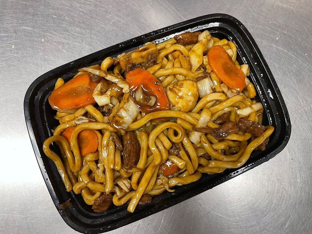 80c. Shanghai Noodle with Beef