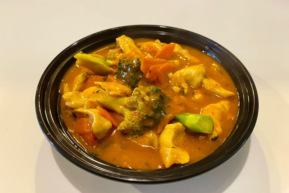 D5. Thai Red Curry(Chicken/Beef/Shrimp)