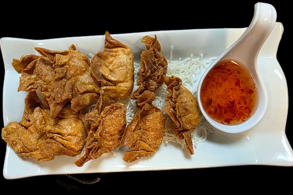 Deep-Fried Wontons (9 pcs)