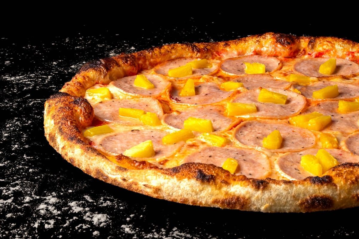 Extra Large Hawaiian Pizza