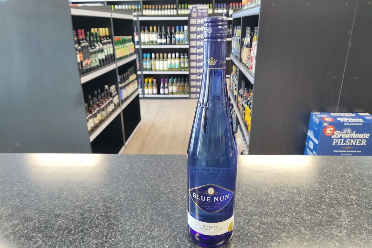 Blue Nun – German White Wine (1 x 750ml Bottle )