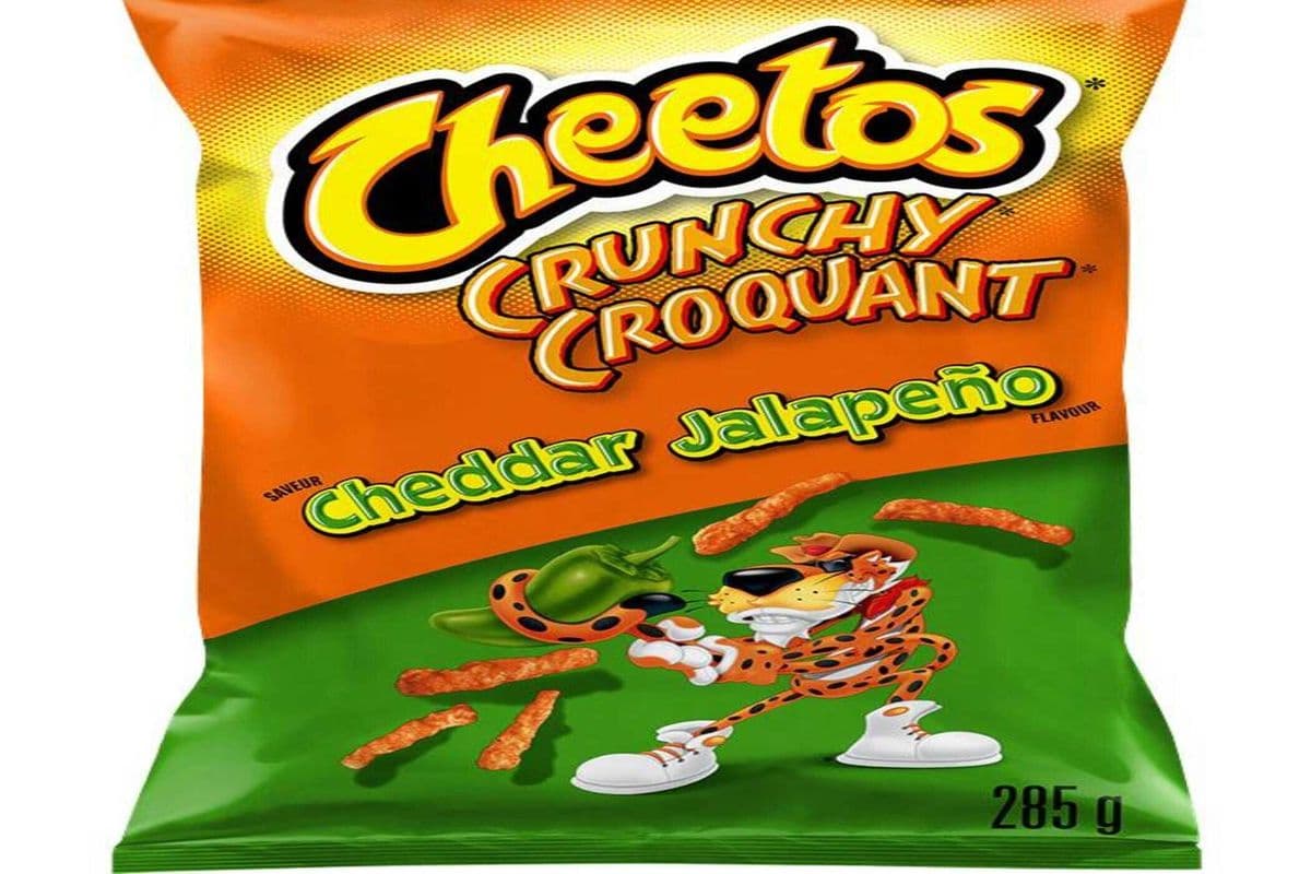 Cheetos Crunchy Snacks (Cheddar Jalapeño) (285 g)