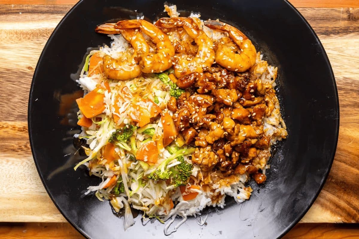 Teriyaki Chicken, Prawns (Headless & Peeled), Rice, and Vegetables