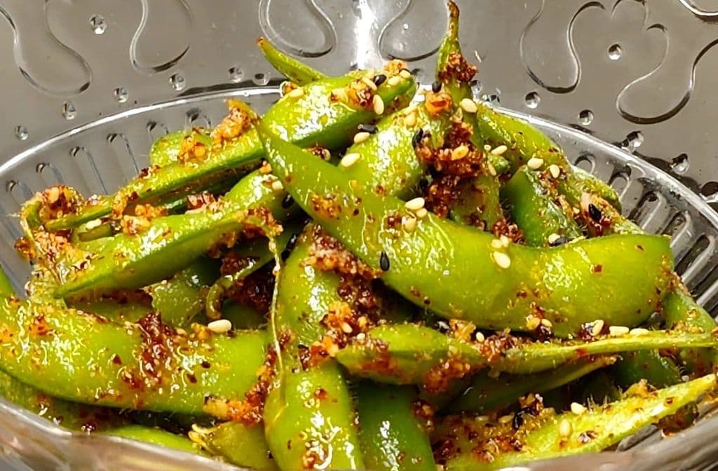 Spicy Garlic Edamame