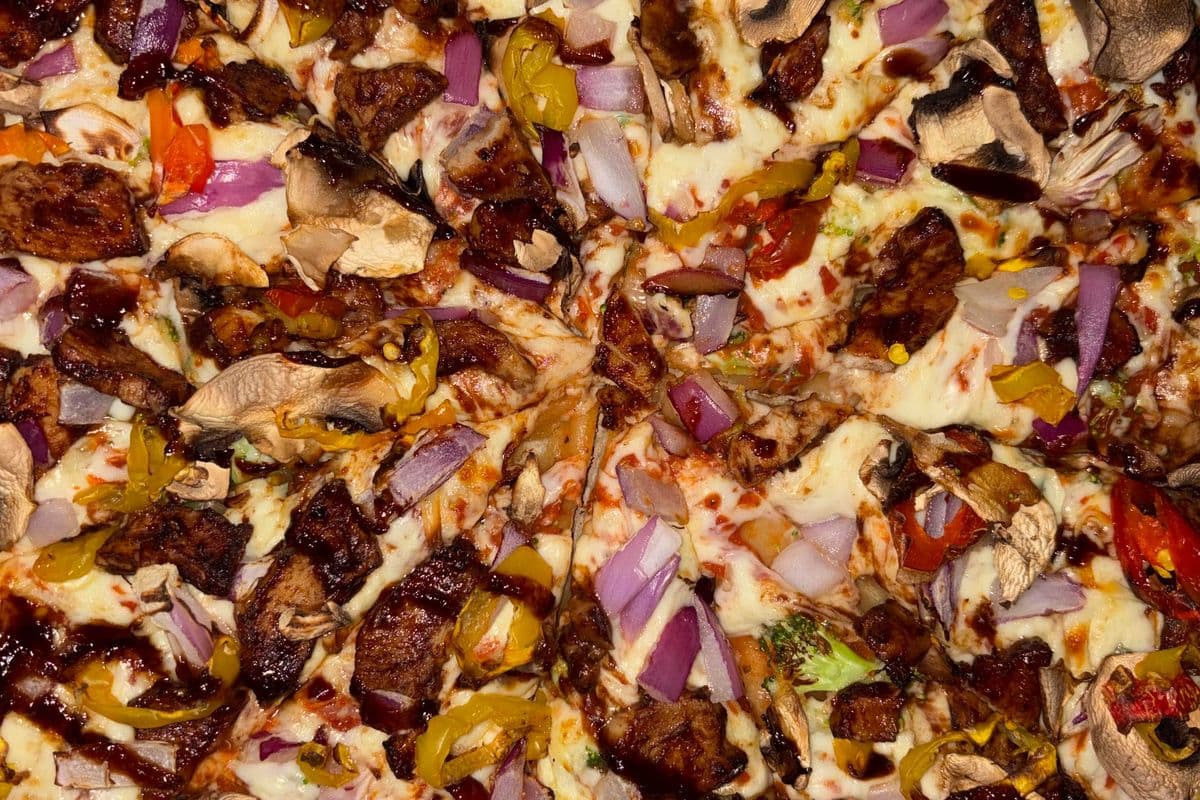 Small New York-Style BBQ Chicken Pizza