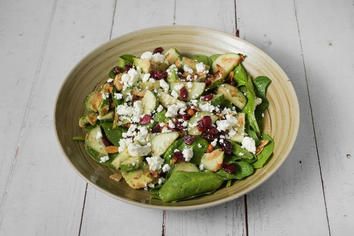 Spinach and Cranberry Chop Salad