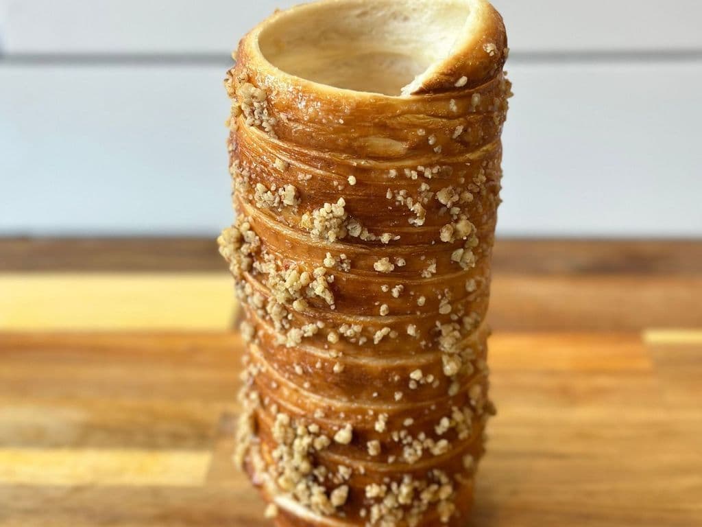 Walnut Chimney Cake