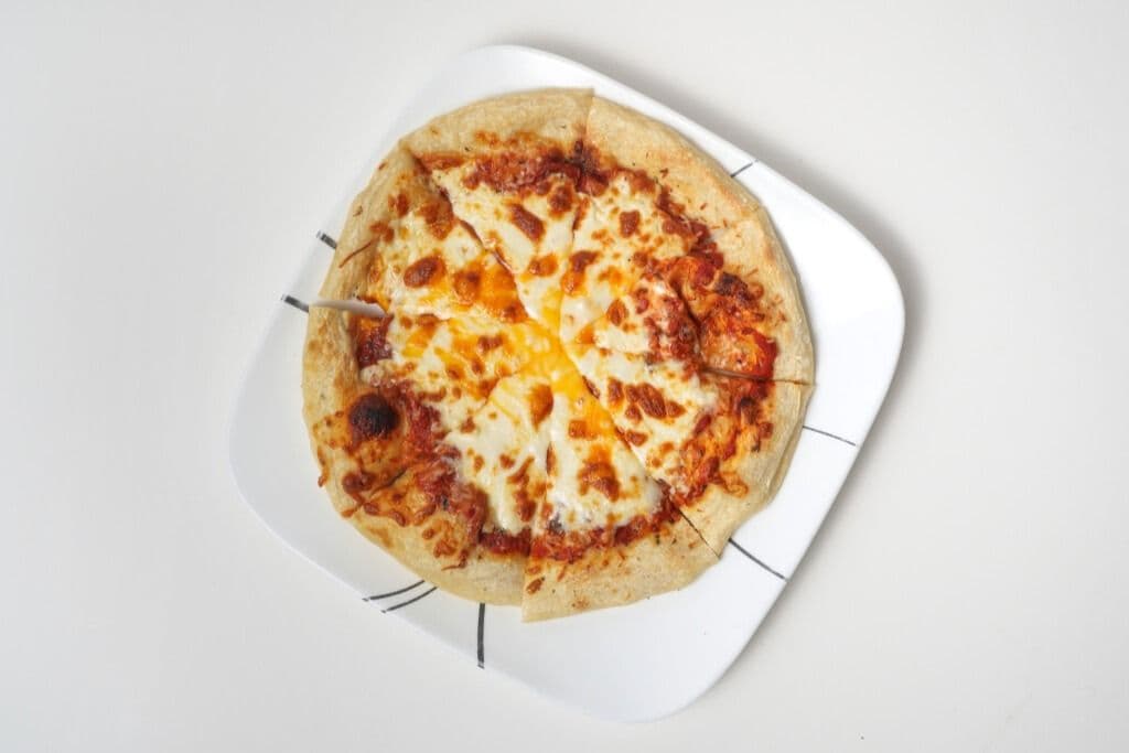 Pizza Plain ( Cheese and Pizza Sauce) 15 "