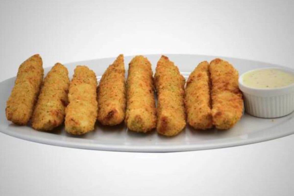Deep-Fried Pickles (8 pcs)