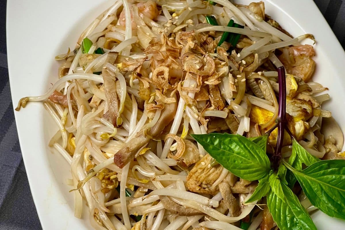 1513. Vietnamese Fried Noodles