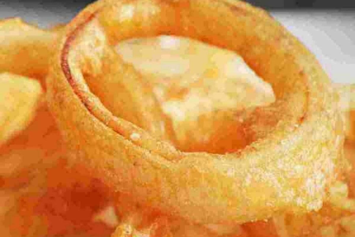 35. Tempura Onion (8 pcs)