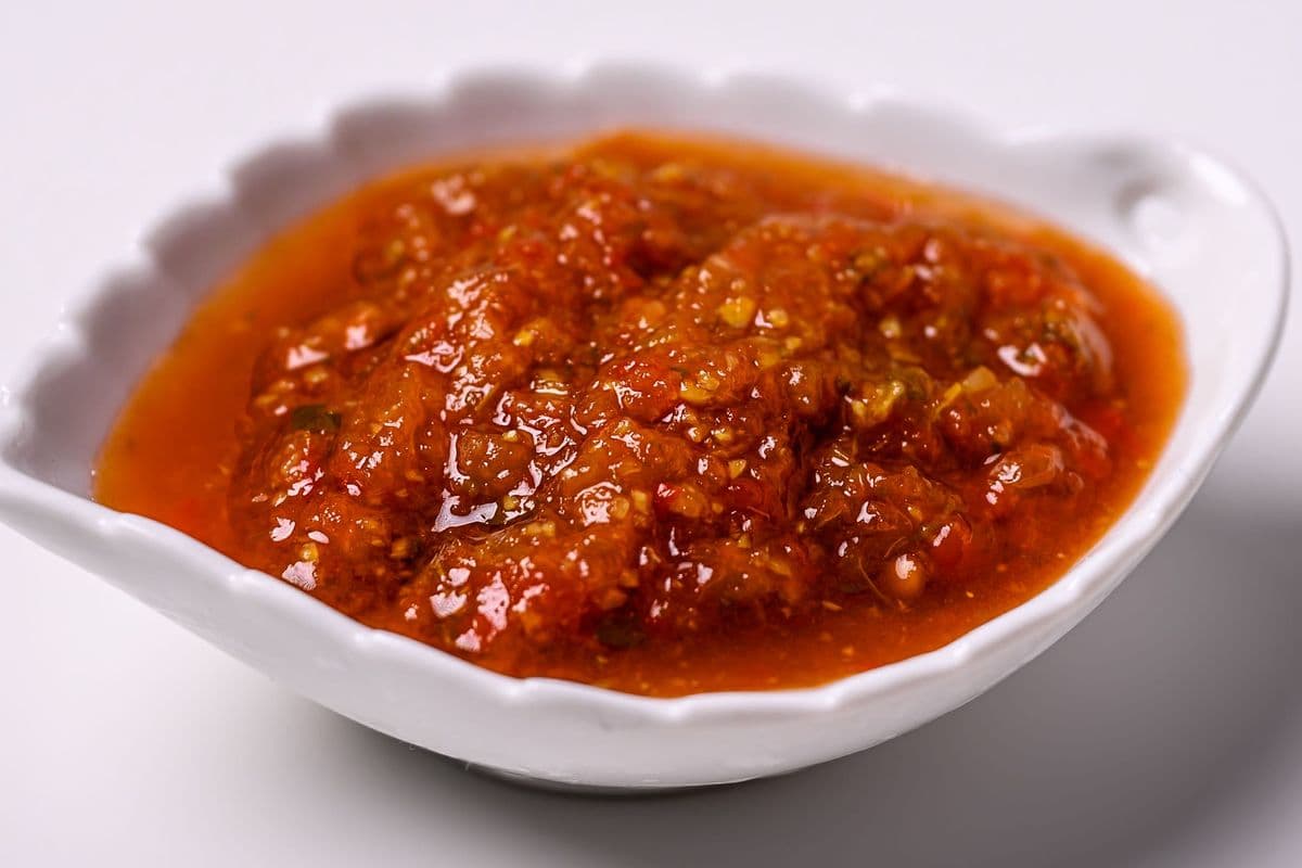 ADJICA/TOMATO GARLIC SAUCE (250ml)