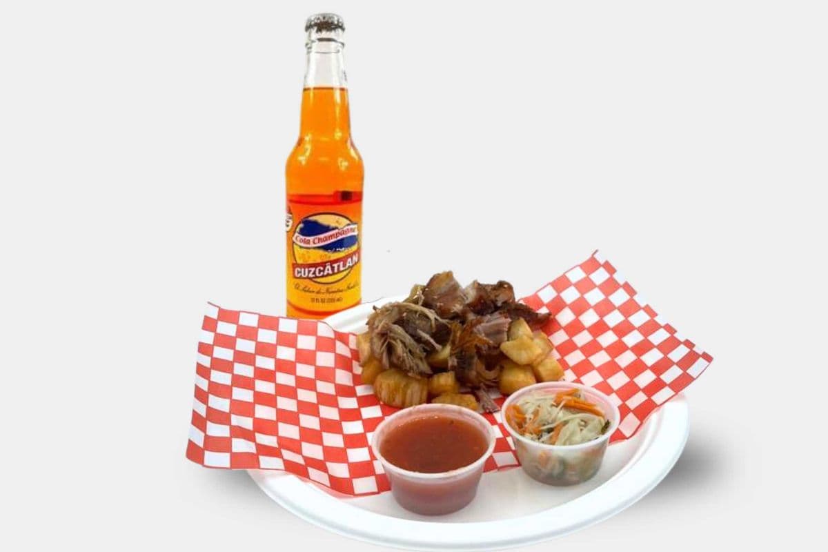 Combo Salvadoreno (Cassava with Pork Meal)