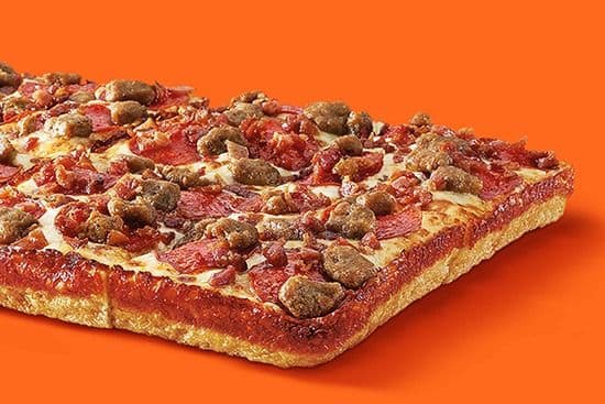 DÉLICE 3 VIANDES MC PROFONDE DE STYLE DÉTROIT / DETROIT-STYLE DEEP DISH 3 MEAT TREAT®
