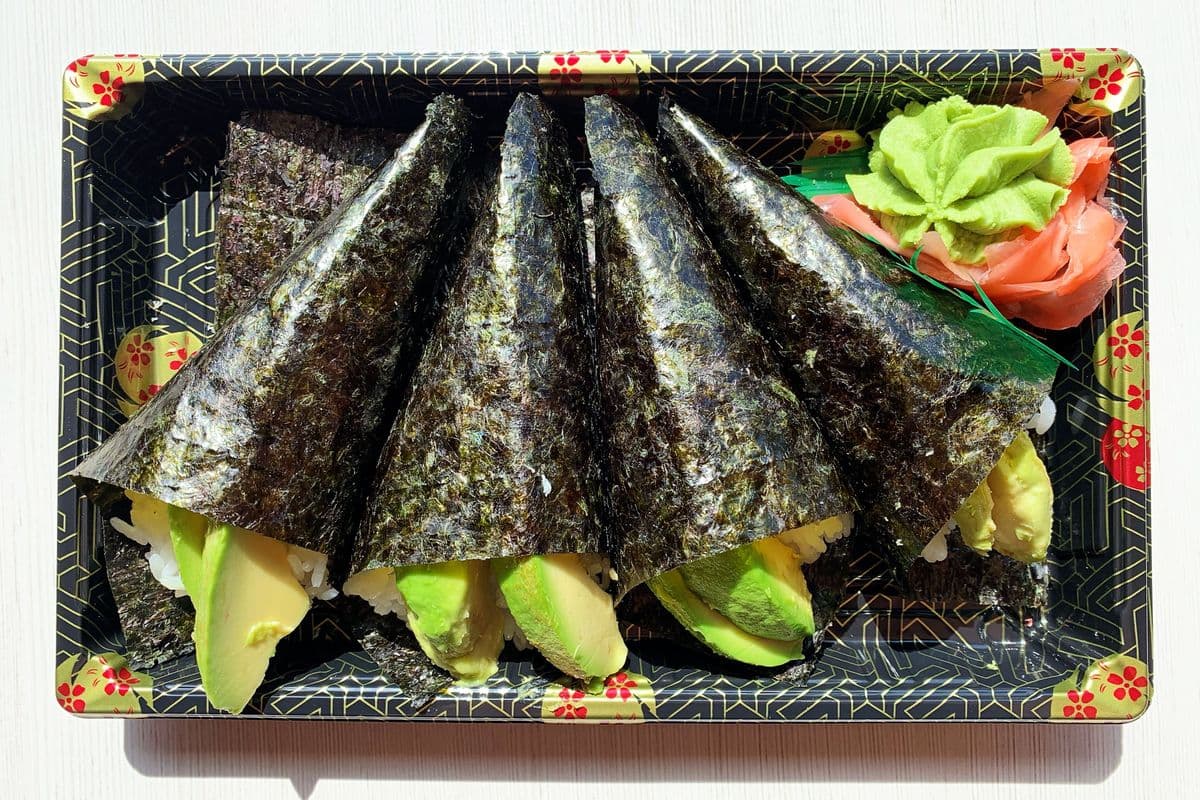 39H. Avocado Hand Roll (1pc)