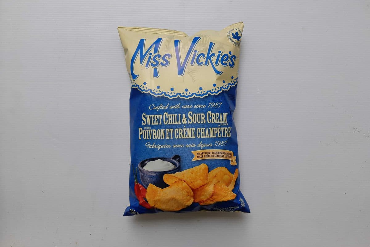 Miss Vickie's Sweet Chili & Sour Cream Potato Chips (200 g)