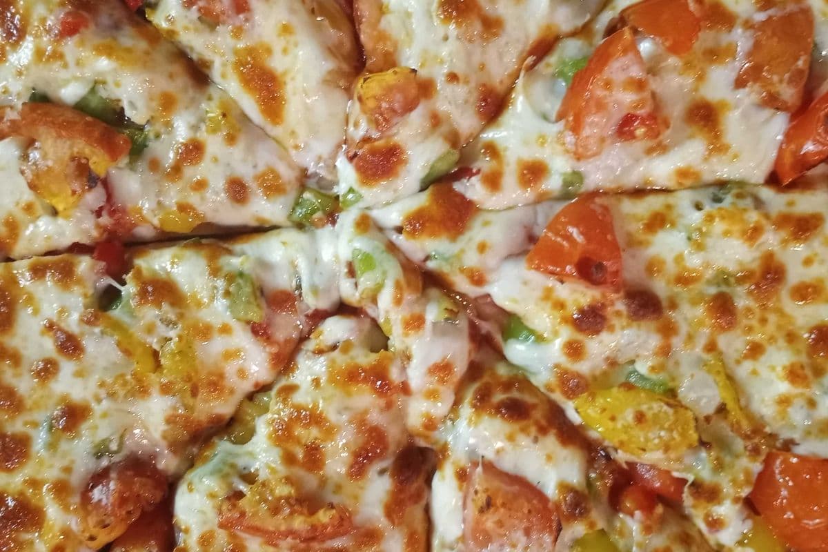 10" Mediterranean Vegetable Pizza