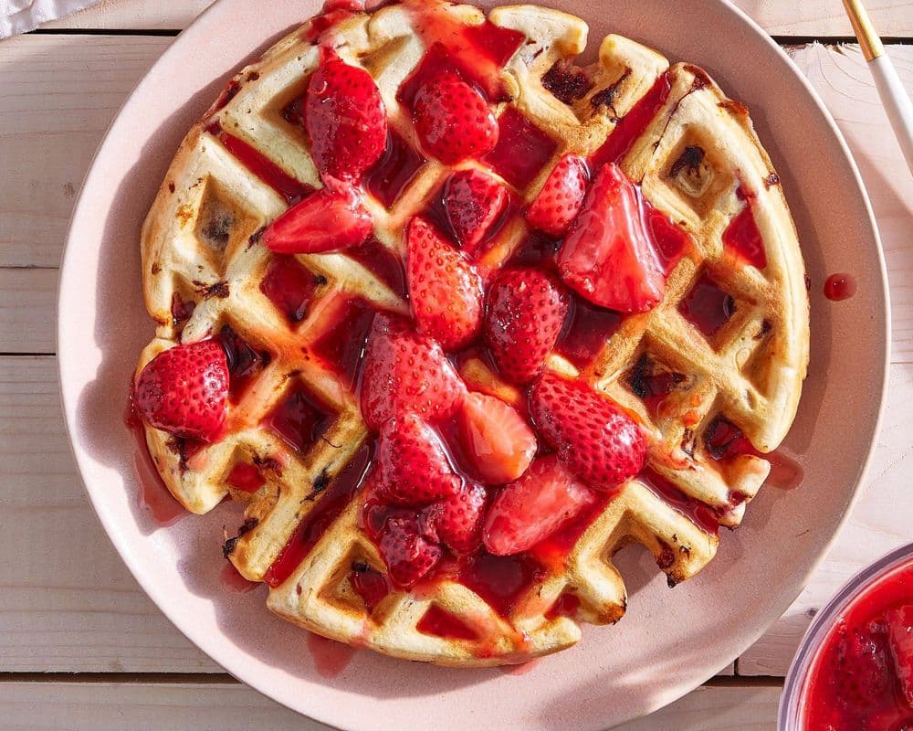 Strawberry Belgium Waffles ( 2 piece )