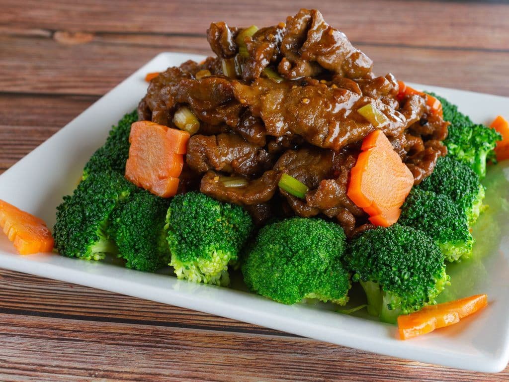 Stir-fried Beef & Broccoli (西兰花炒牛肉)