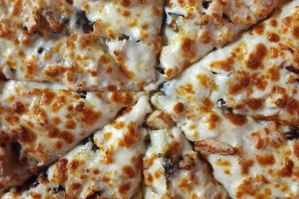 10" Alfredo Chicken Pizza