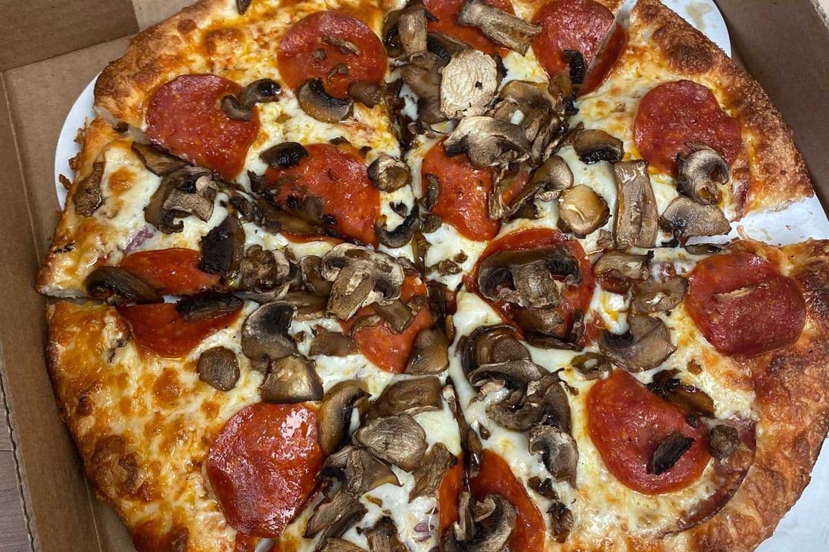 #9. 14" X-Large Pepperoni and Mushroom Pizza