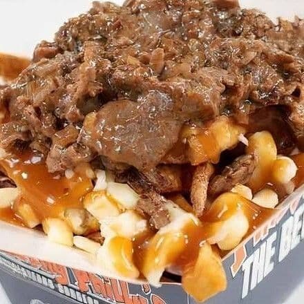 Peppercorn Steak Poutine