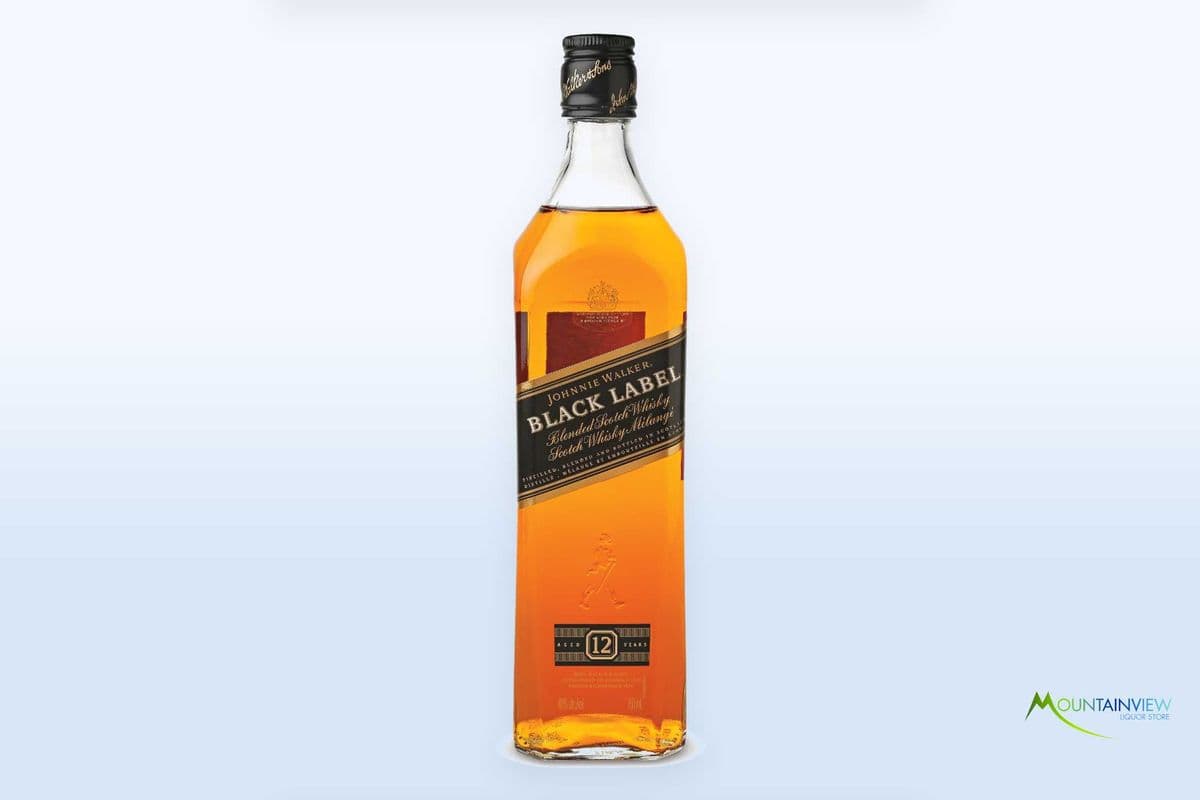 Johnnie Walker Black Label 12 Year Old (750 ml) (1 x 750ml)