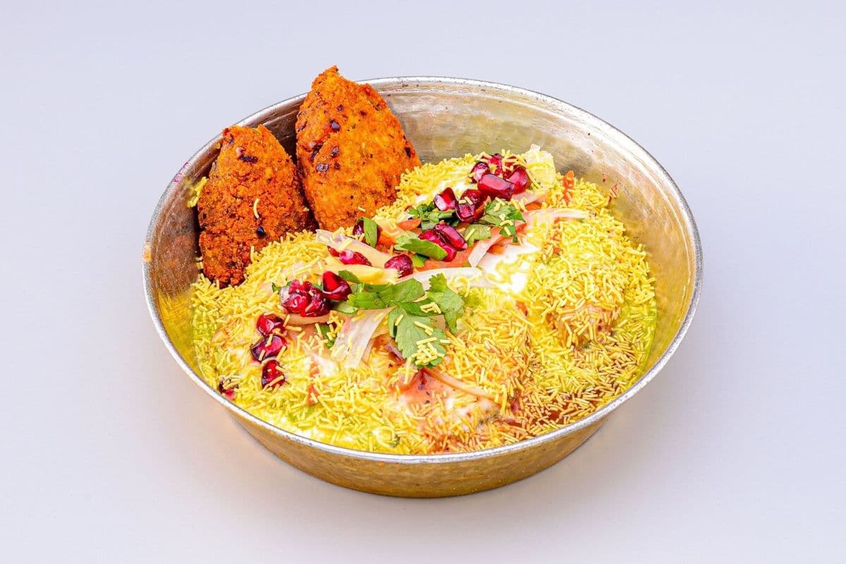 Aloo Tikki Chaat
