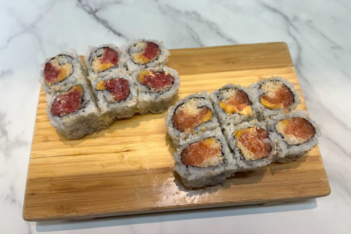 S13. Spicy Maki Set (12 pcs)