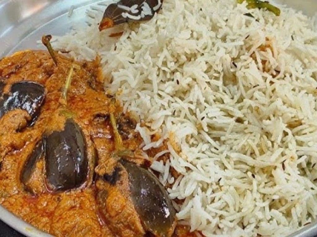 Bagara Rice  With Eggplant Curry