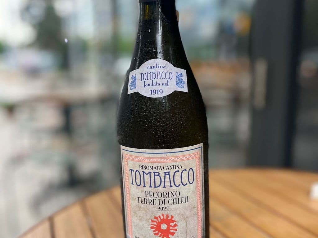 Tombacco Pecorino, White, 750ml (13.5% A.B.V.)