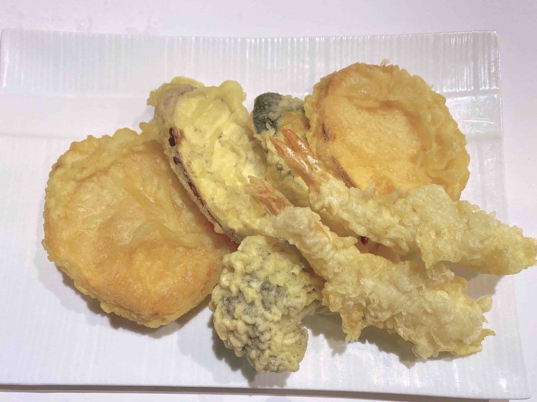 Tempura Appetizer (7Pcs) / 12 Hors-D’Oeuvre Tempura (7Mcx)