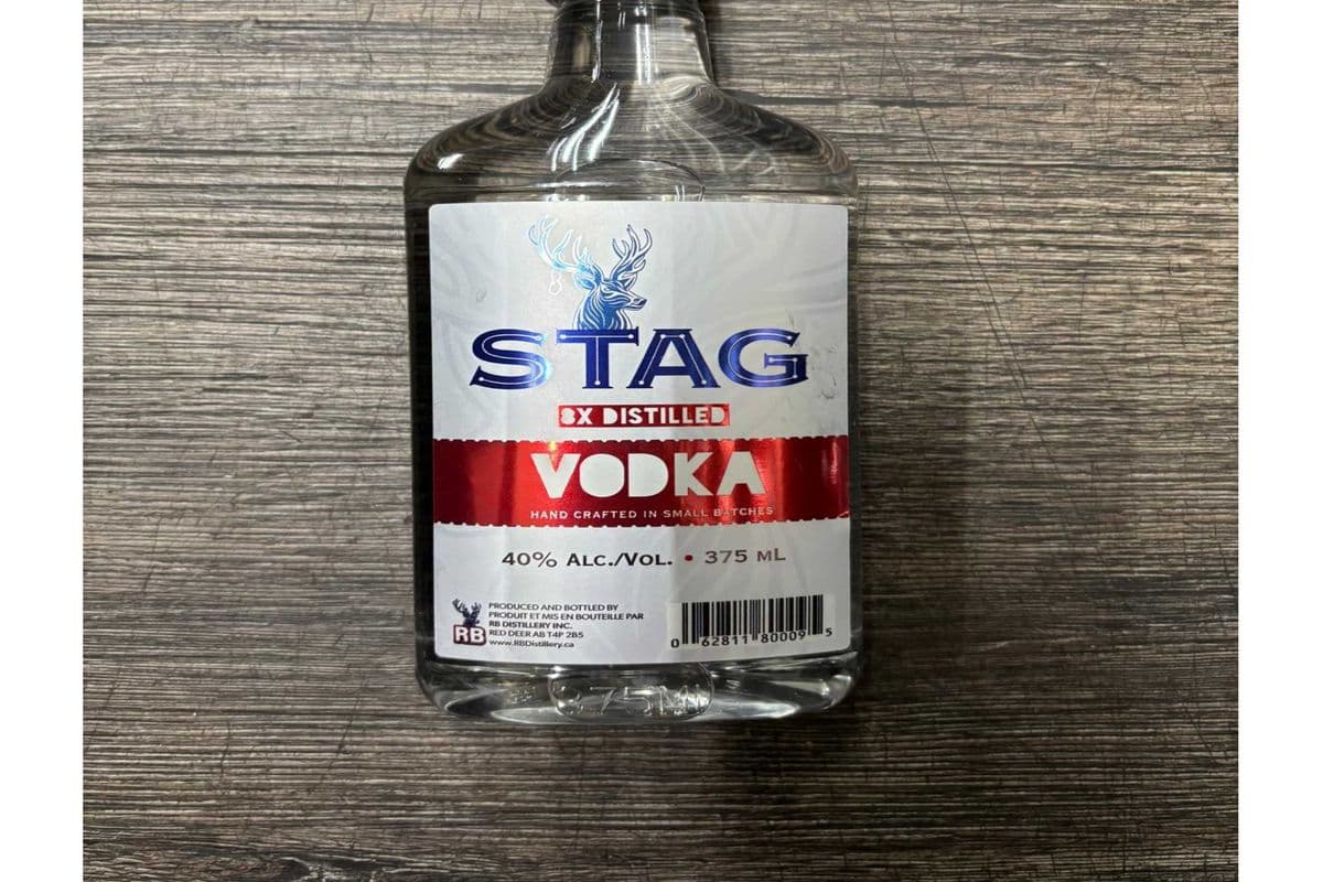 STAG VODKA 375 ML (1 x 375 ML )