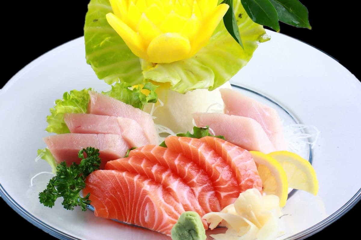 Tuna & Salmon Sashimi ( 10 pcs) (10 pcs)