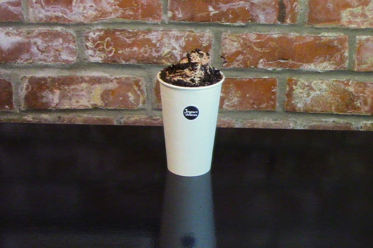 tourniquet avec crème glacer chocolat, brisure au choix / tourniquet with chocolate ice cream, choice of chips