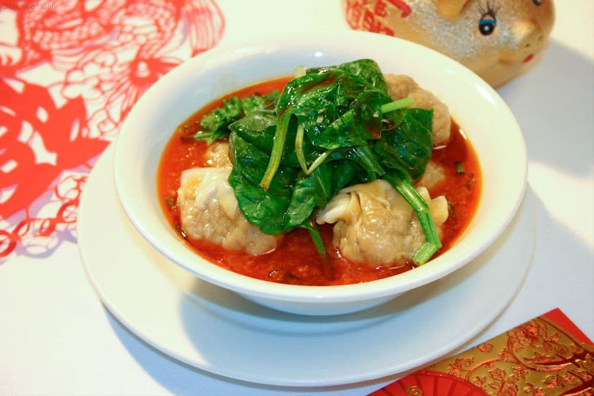 Wontons in Spicy Garlic Sauce (6 pcs)红油抄手