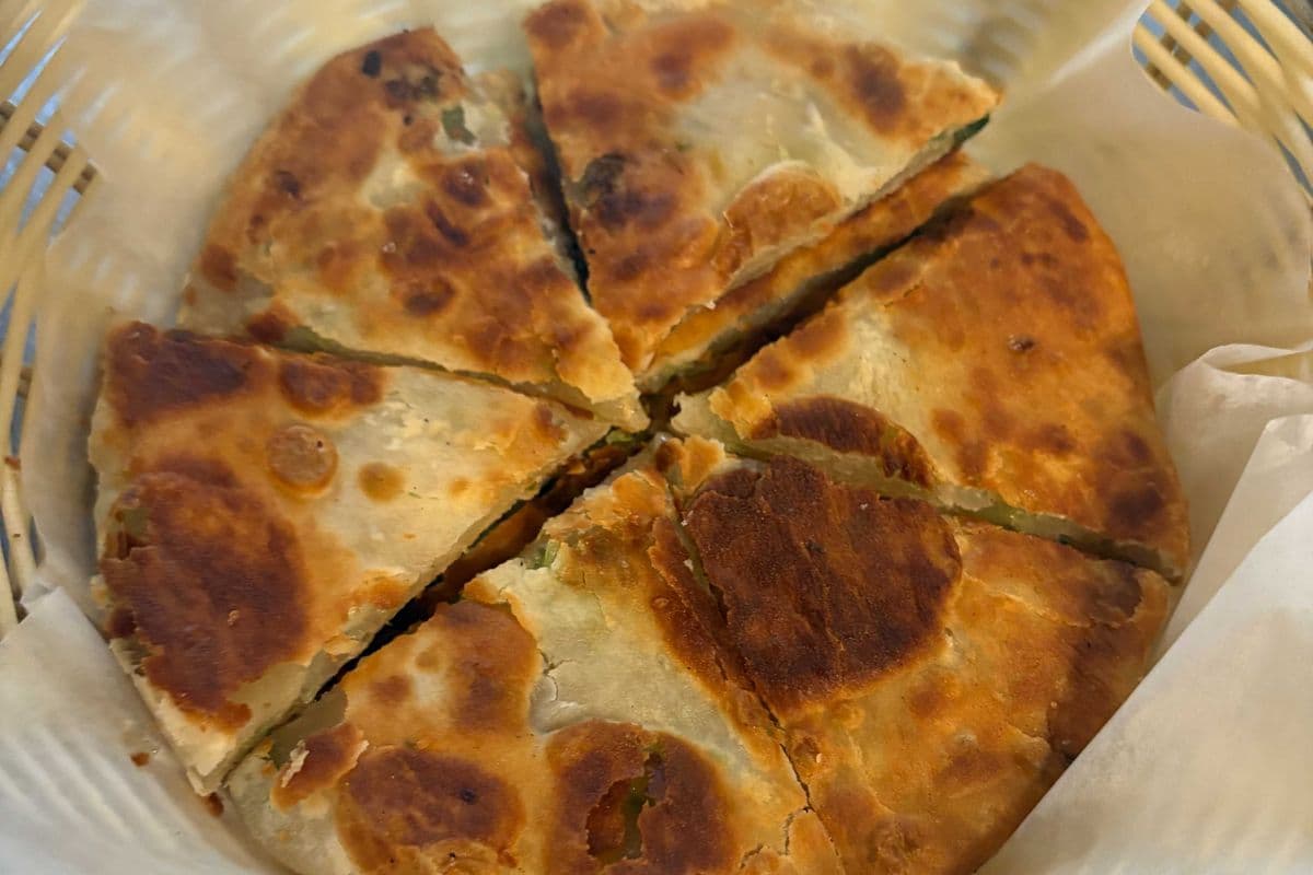 Pan-Fried Green Onion Cake 蔥油餅