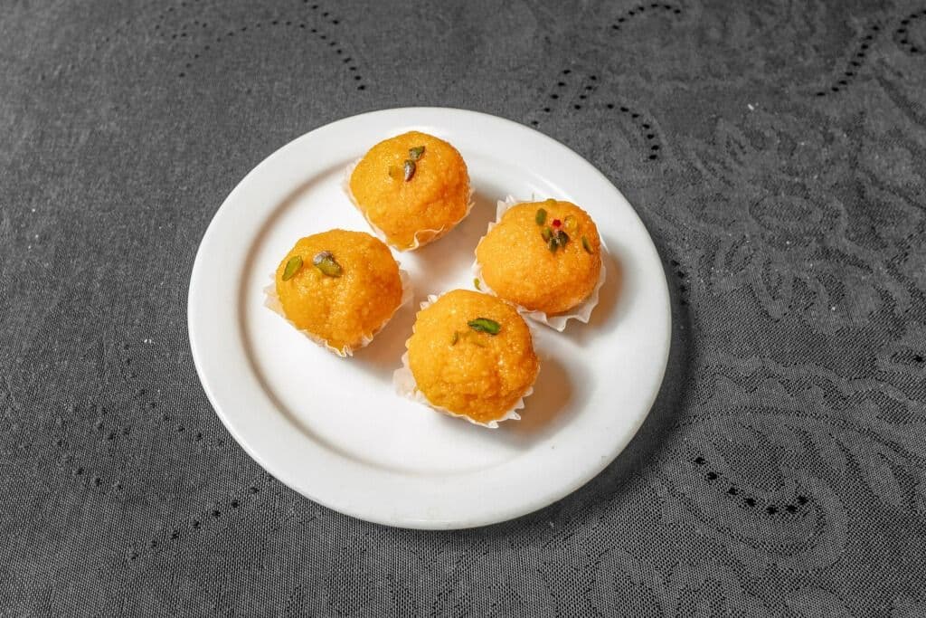Motichoor Laddoo (1 LB)