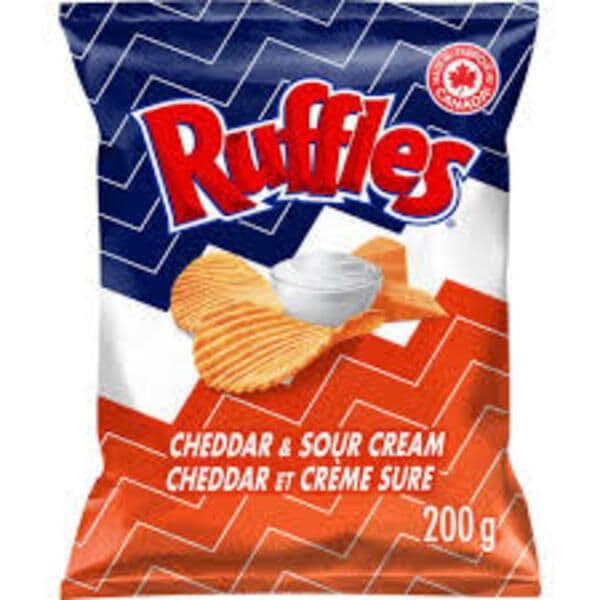 Ruffles Cheddar et Créme Sure 200g/ Ruffles Cheddar & Sour Cream 200g