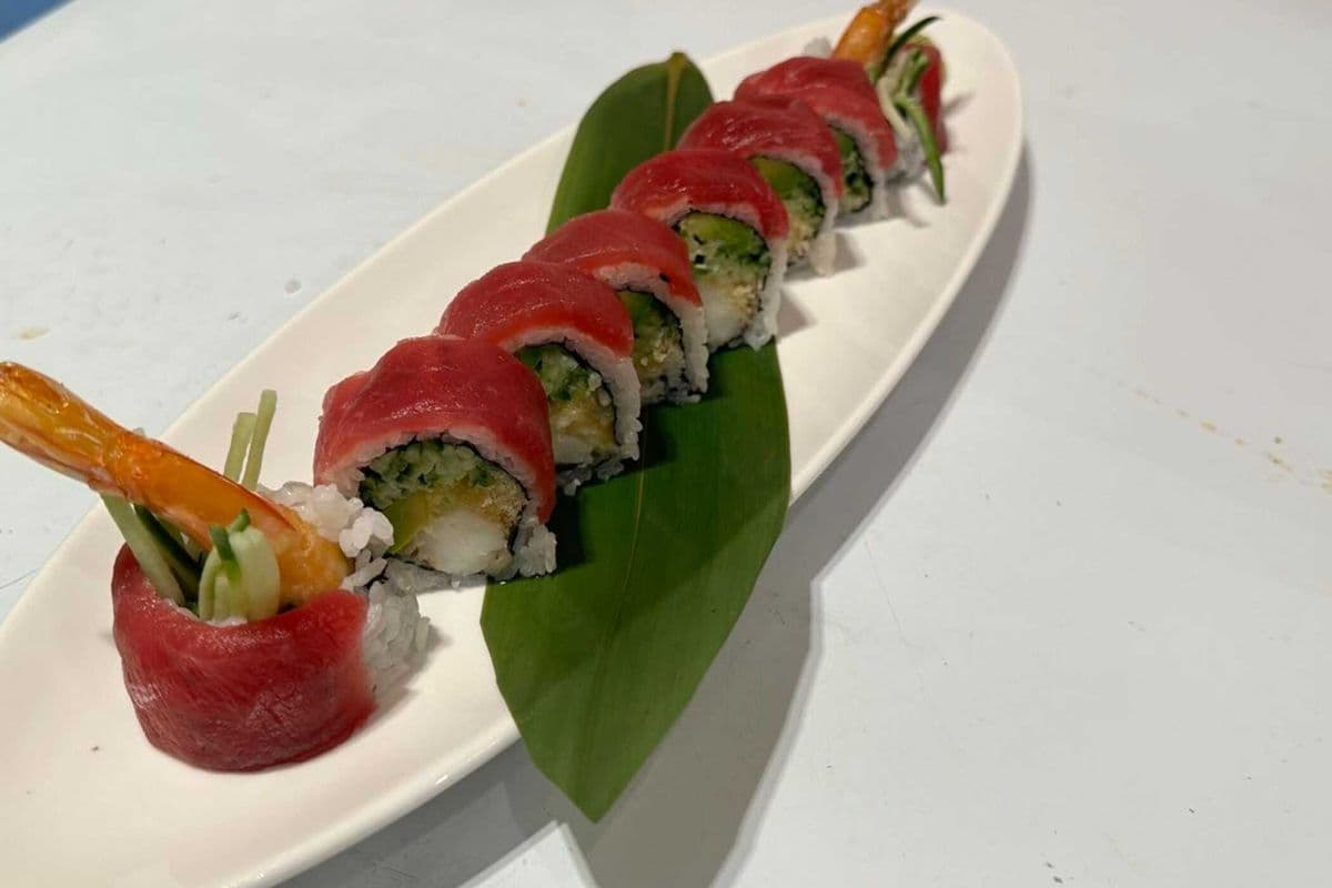 Red Dragon Roll (8 pcs)