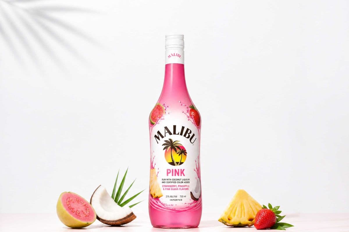 Malibu Pink Flavoured Rum Liqueur 750ml (1 x 750ml)