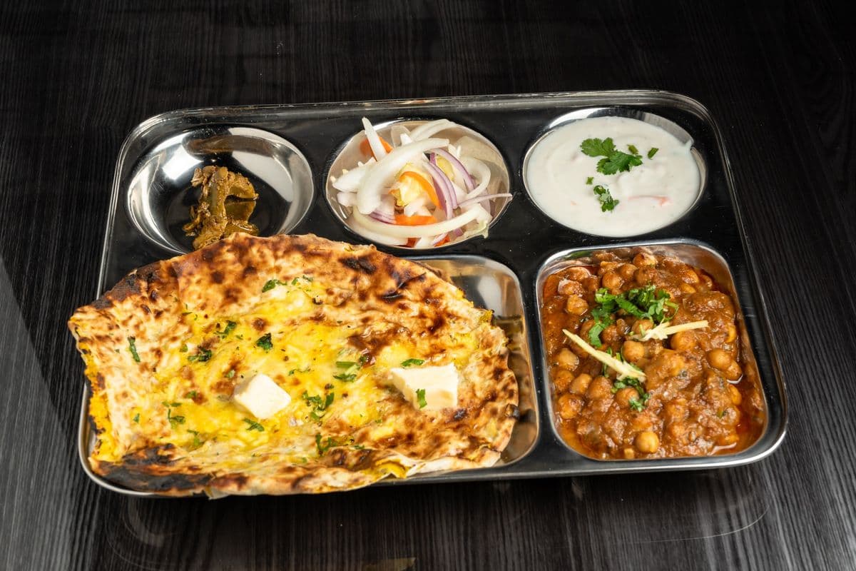 Amritsare Kulcha