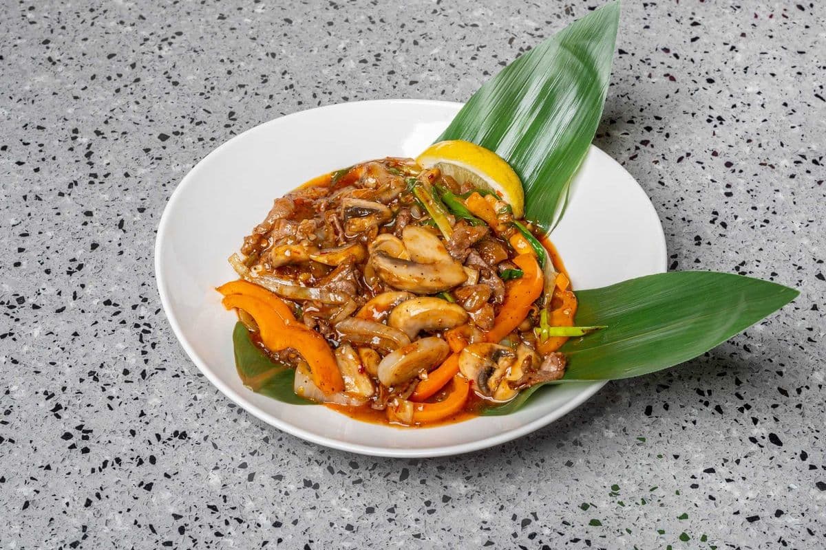 Garlic and Pepper Lamb