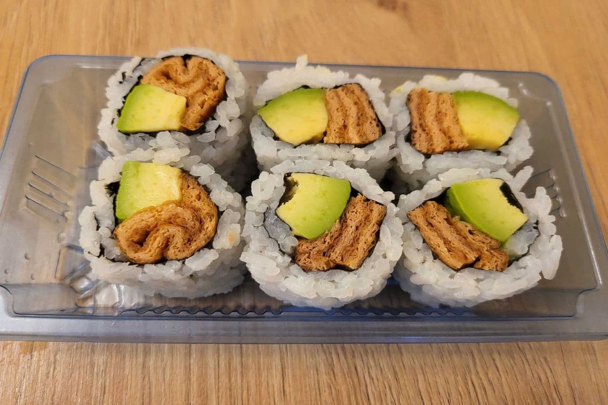 Inari Avo Roll (6 pcs)