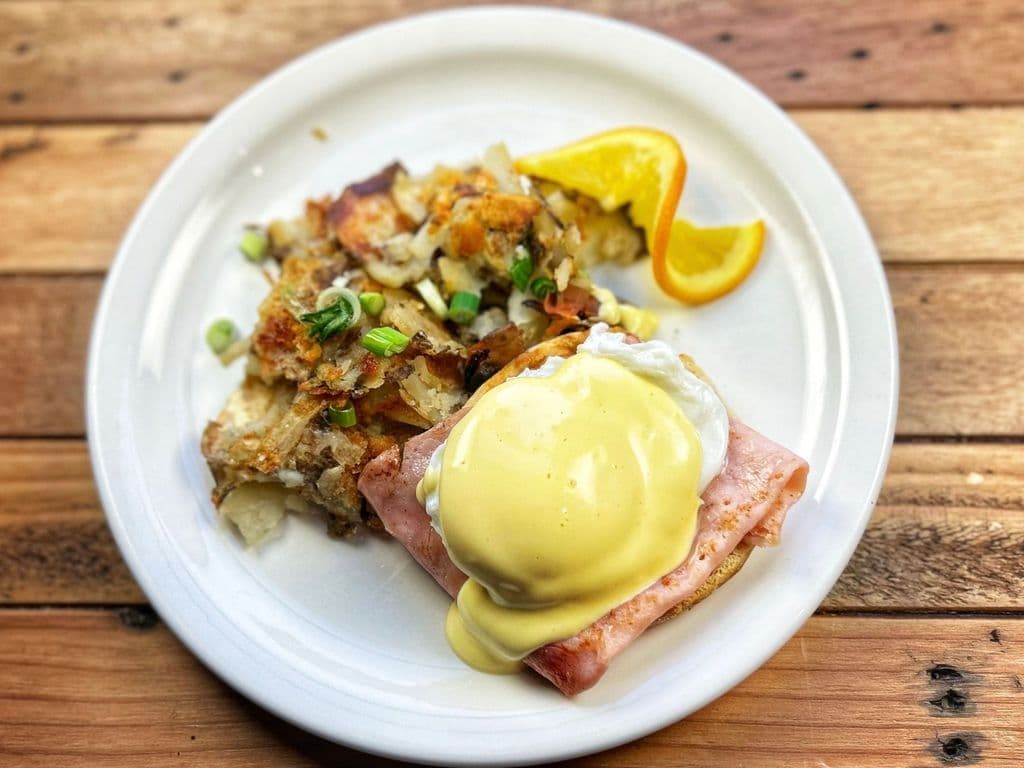 Half Eggs Benny