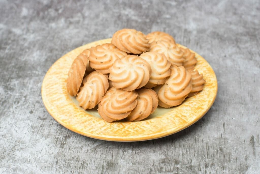 Ajwain Cookies (18-20 Pcs)