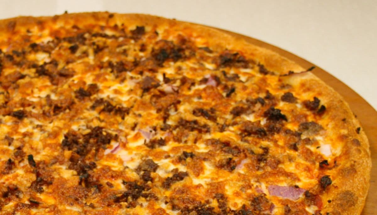 Bacon Cheeseburger Pizza