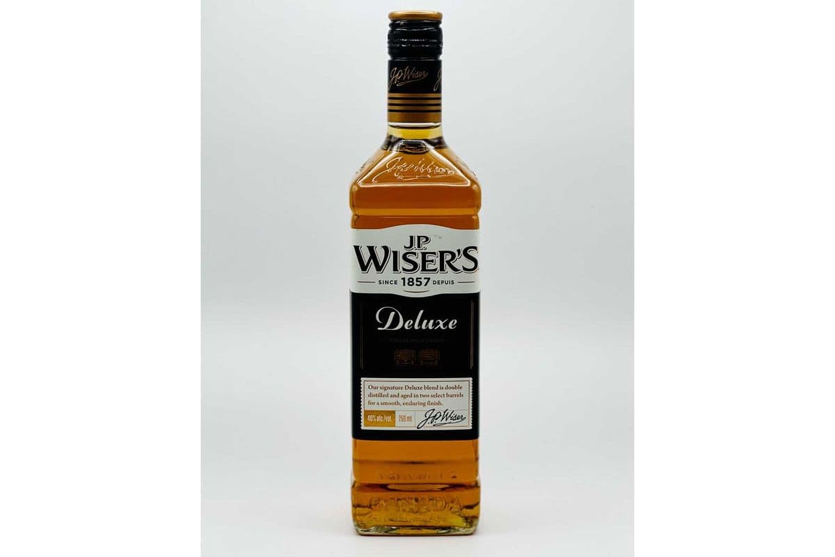J.P. Wiser's Deluxe (1 x 750 ml)
