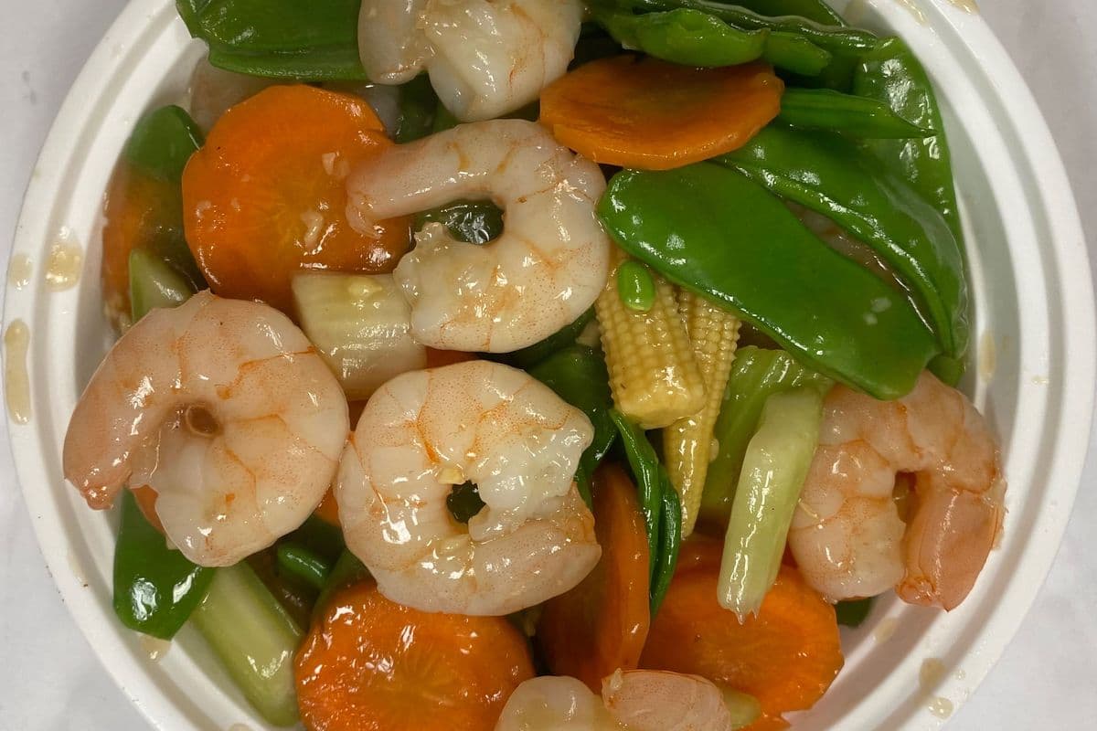 Wok Fried Shrimp with Snow Peas and Celery