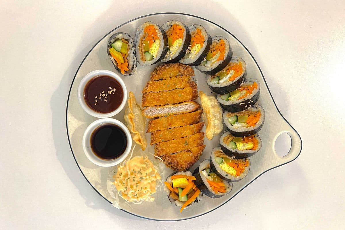 Kimbap & Tonkatsu Combo
